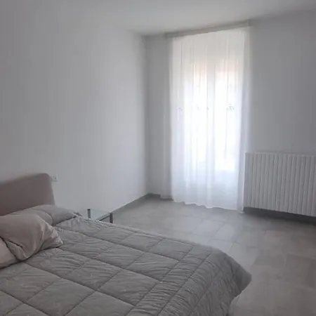 Apartment Casa Moderna In Centro Storico Asti