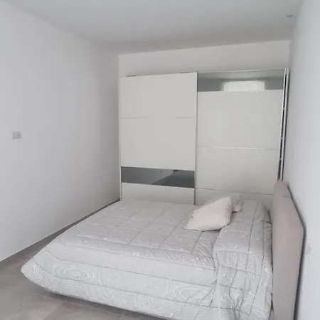 Daire Casa Moderna In Centro Storico *